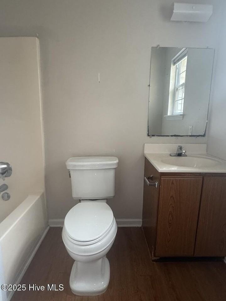 106 Glenside Ct - Photo 6 of 9