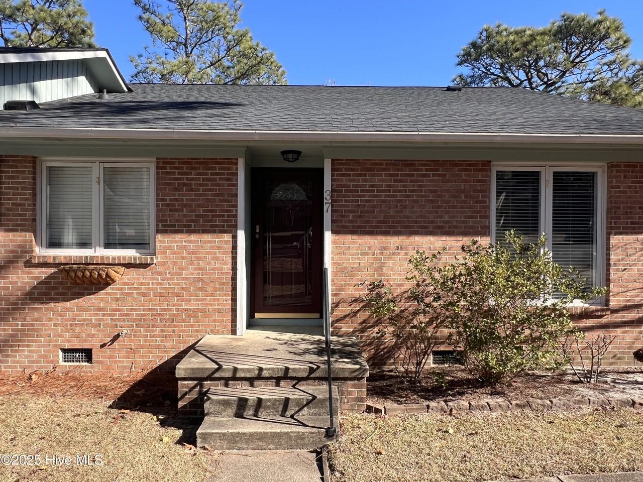 37 Garden Villa Dr - Photo 6 of 9