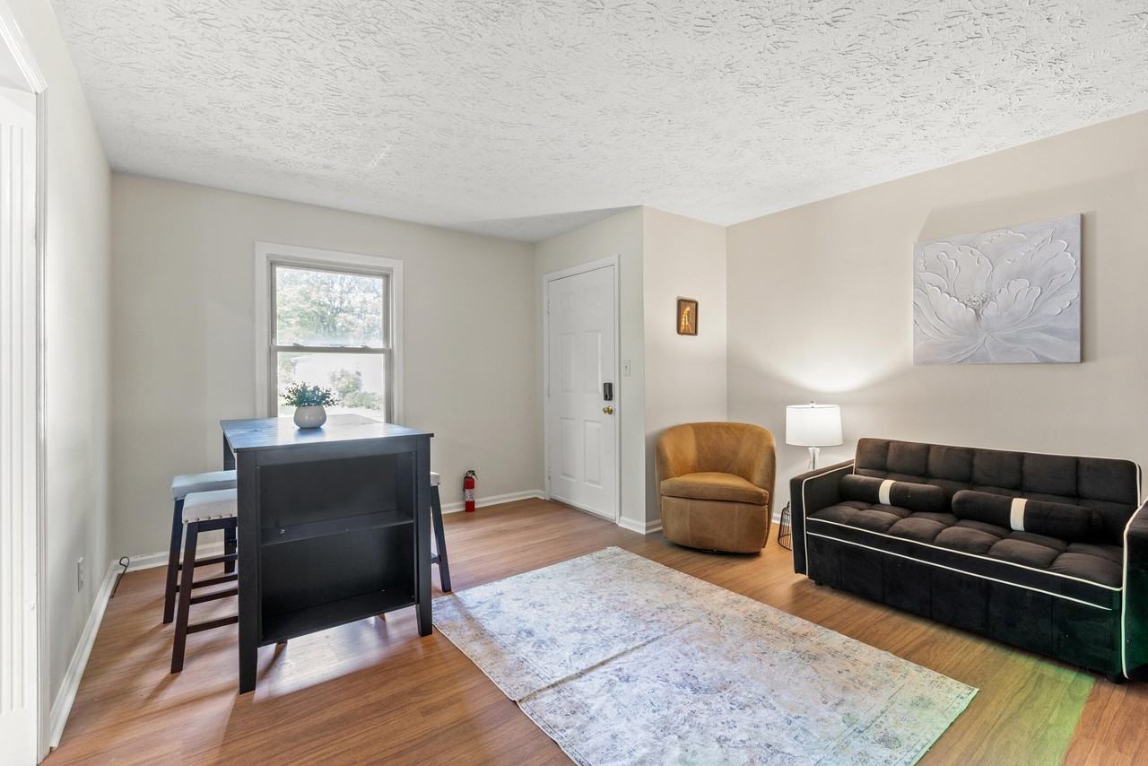 104 Pleasantview St - Photo 5 of 28