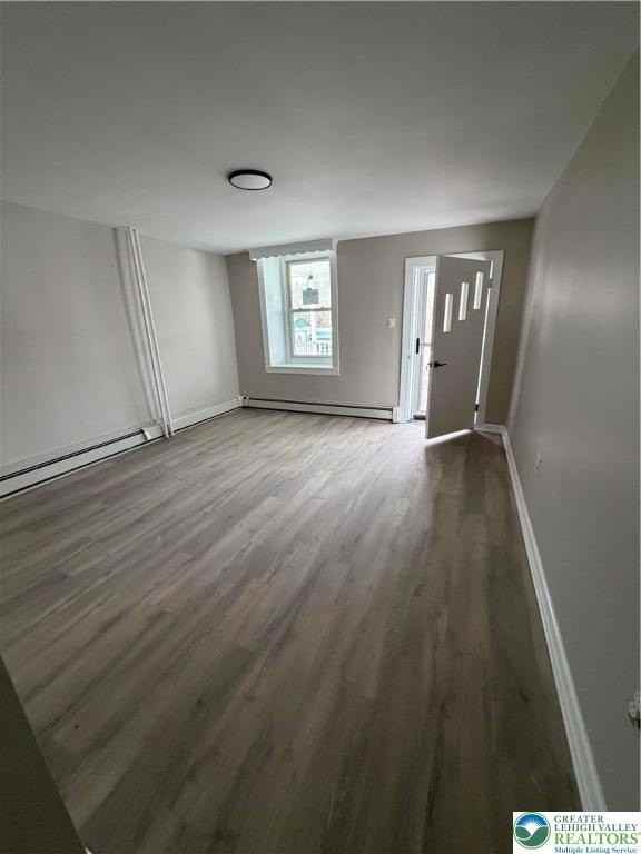 212 W Bacon St - Photo 4 of 13