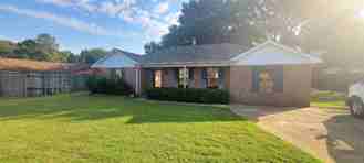 135 Daffodil Dr - Photo 1 of 1