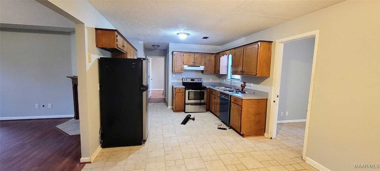 135 Daffodil Dr - Photo 6 of 24