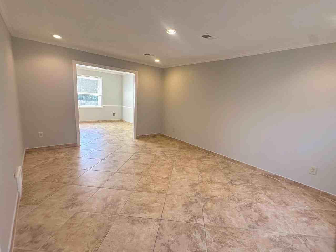 2598 Cedar Ridge Dr - Photo 7 of 17