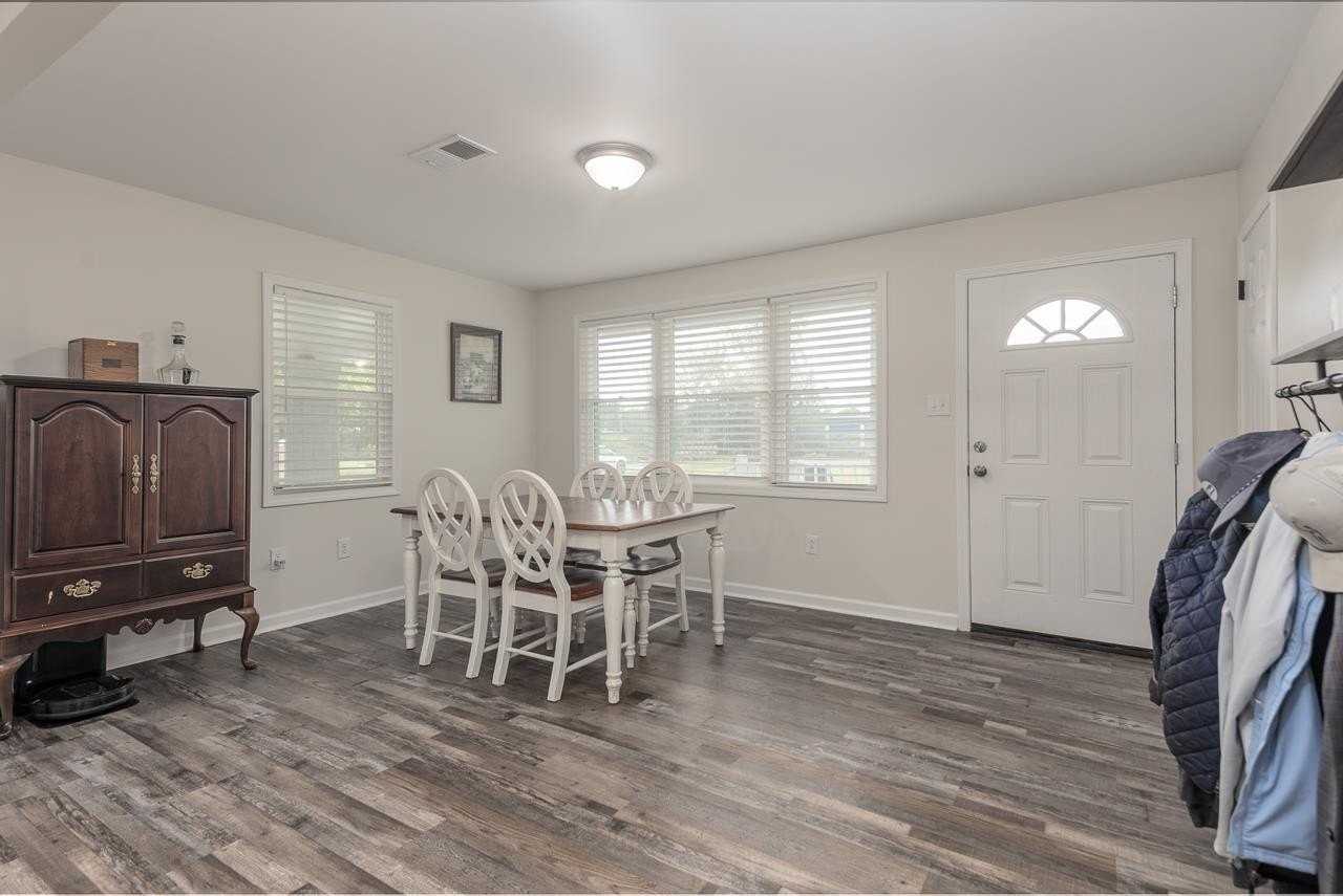 65 Cleer Ave - Photo 6 of 20