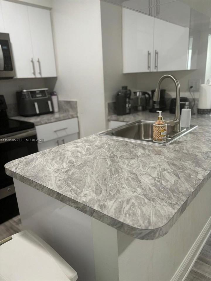 6740 Nw 175th Ln #G20 - Photo 2 of 10