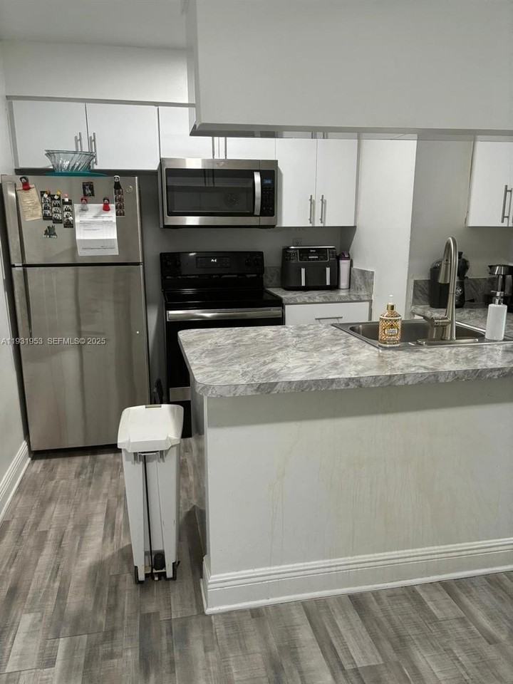 6740 Nw 175th Ln #G20 - Photo 7 of 10