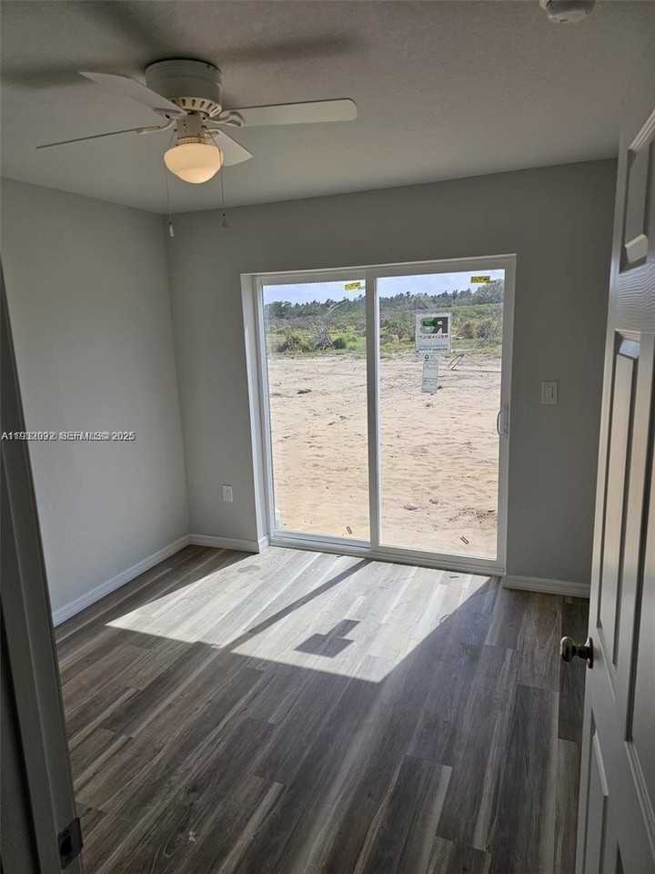 1219 Ramona Ave - Photo 5 of 10