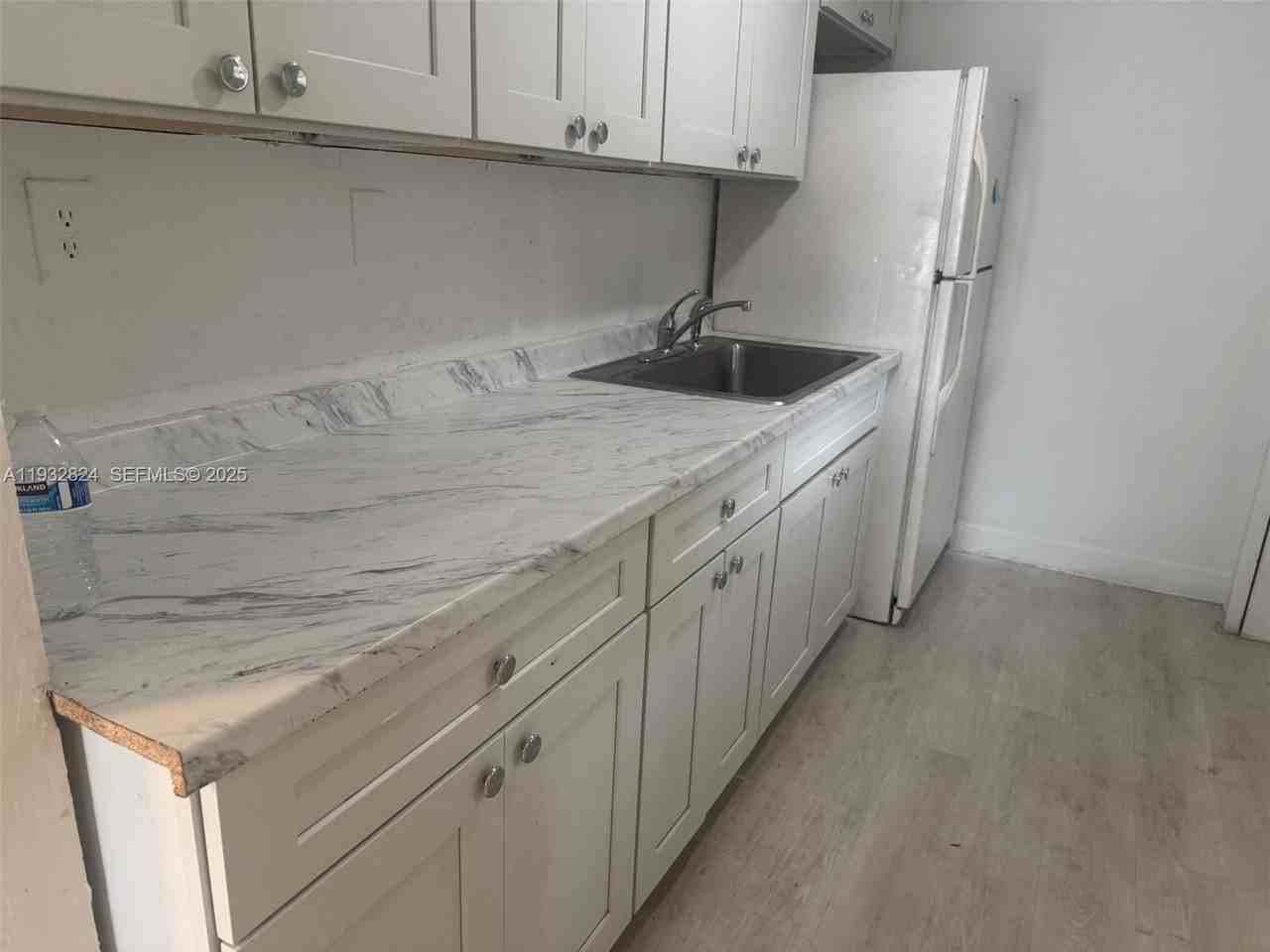 611 S 24th Ave #7 - Photo 6 of 6