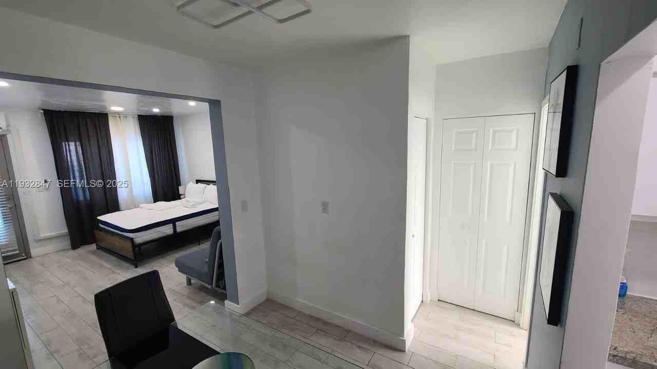 761 Euclid Ave #7 - Photo 2 of 11