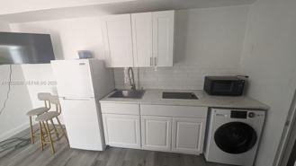 2822 Pine Tree Dr #1B - Photo 1 of 1