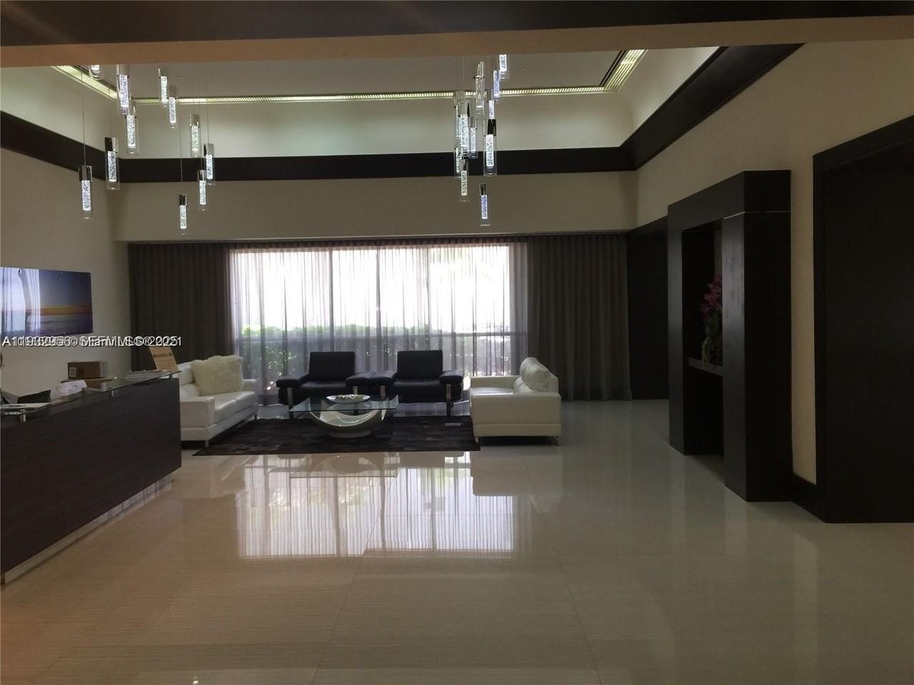 16485 Collins Ave #538 - Photo 3 of 14