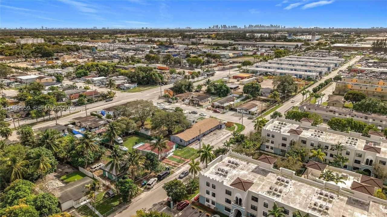 3291 Nw 132nd Ter #5 - Photo 5 of 29