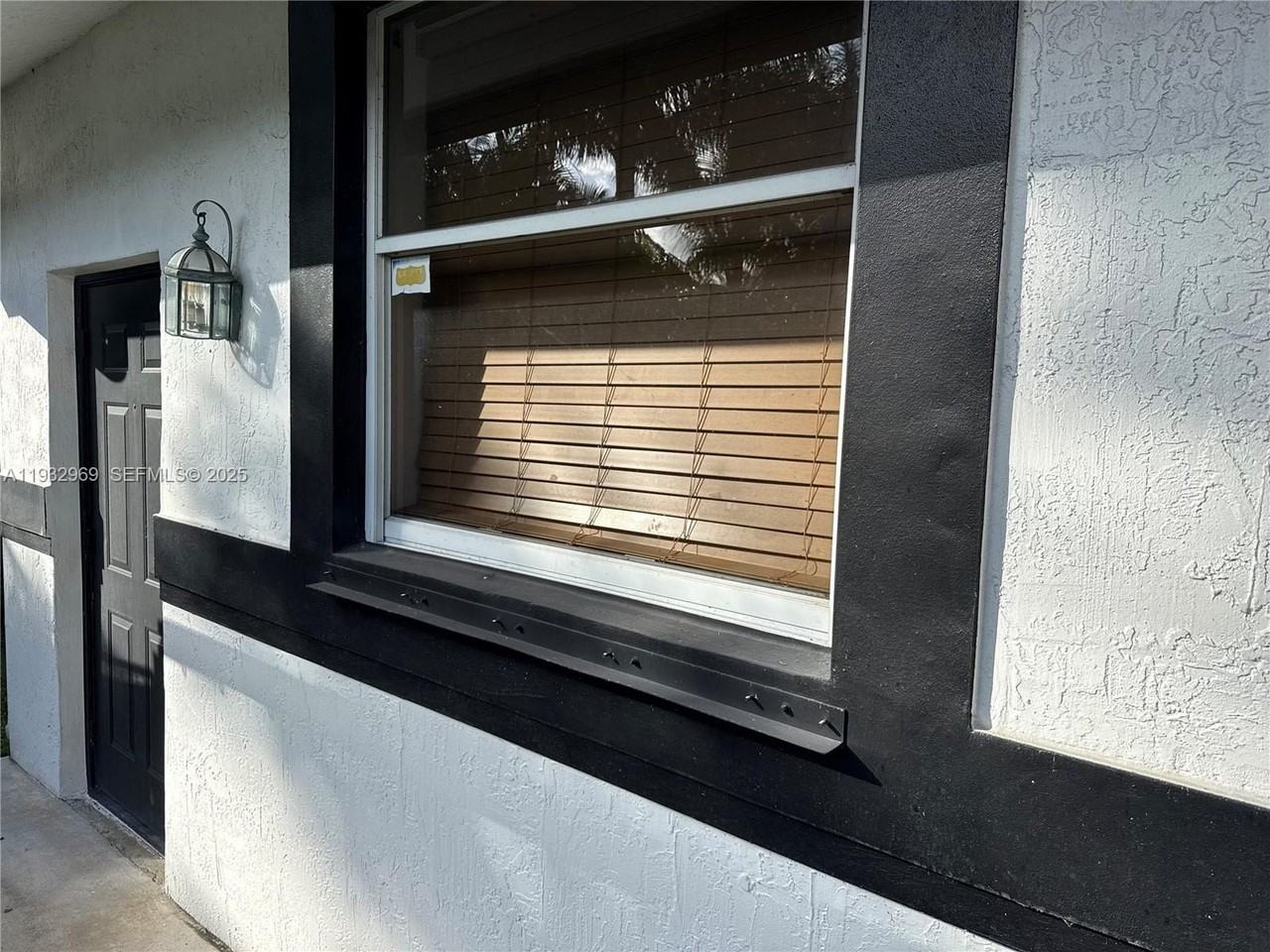 15900 Sw 54th Pl #1 - Photo 2 of 8