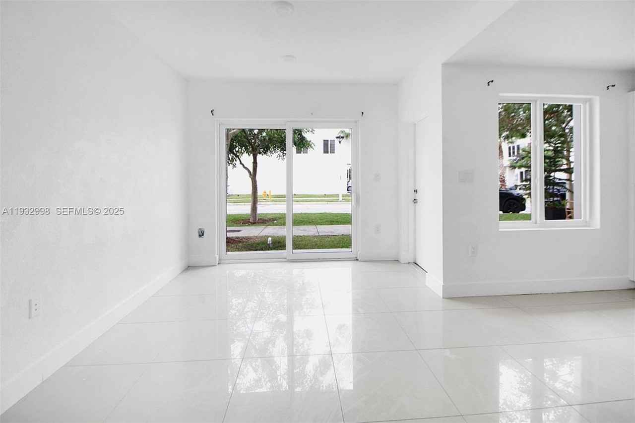 14482 Sw 259th St #0 - Photo 6 of 31