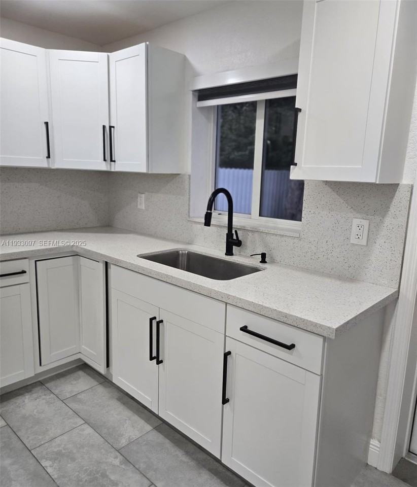 38 Edmund Rd #1 - Photo 6 of 24