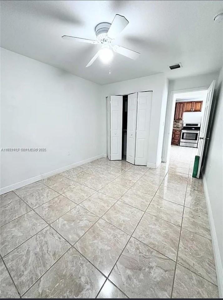 4425 Sw 21st St #1 - Photo 4 of 8