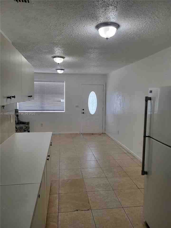 1404 Nw 60th St #1404 - Photo 7 of 15