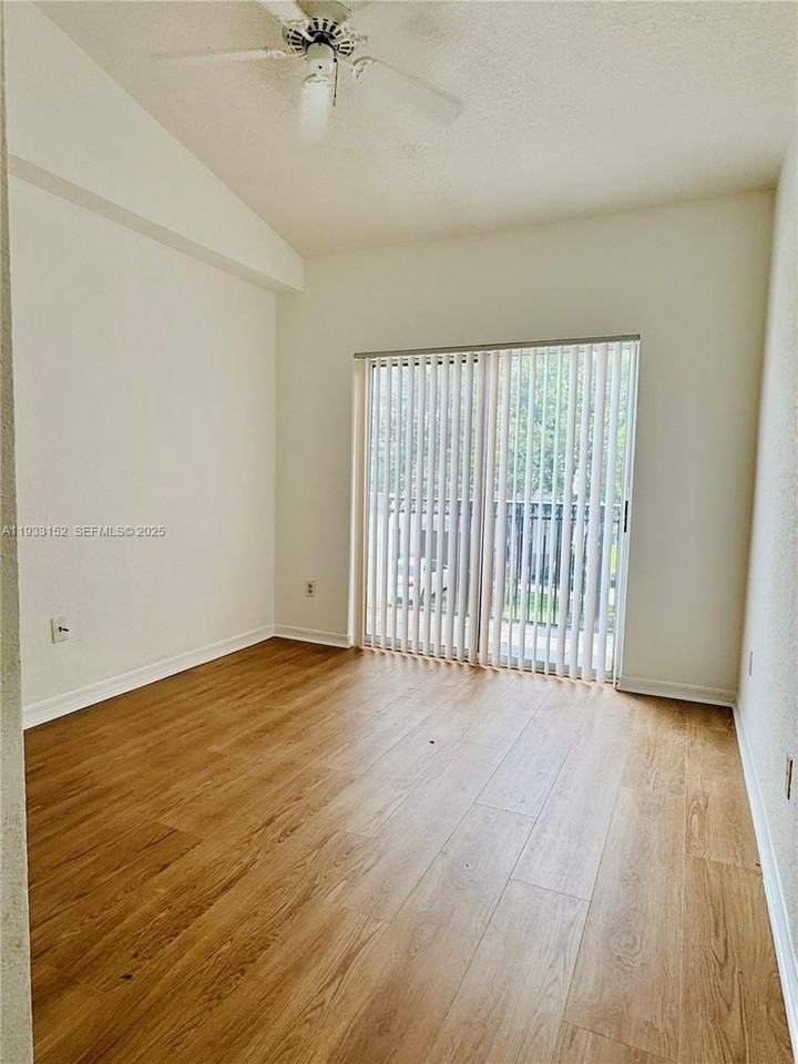 771 Sw 148th Ave #1313 - Photo 6 of 20