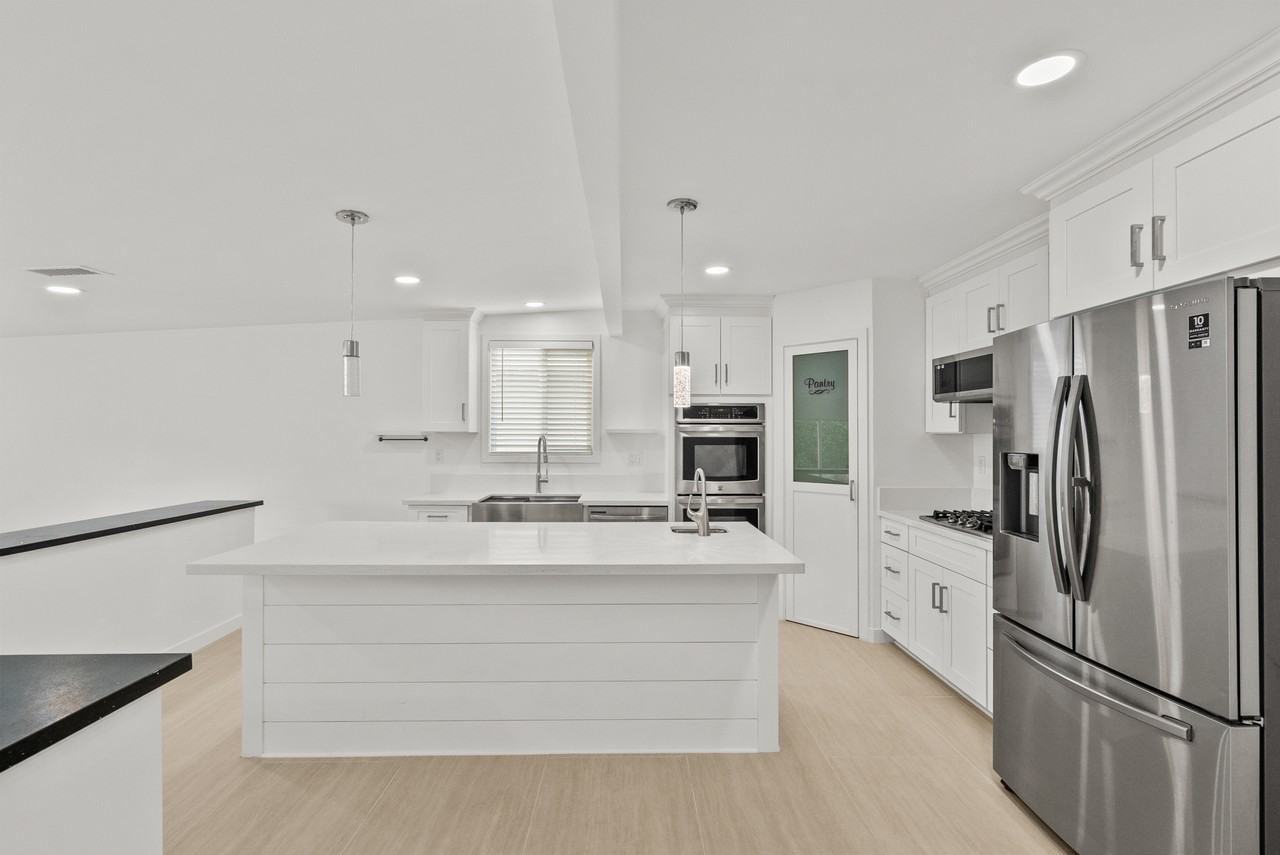 10144 Gaviota Ave #1 - Photo 6 of 50