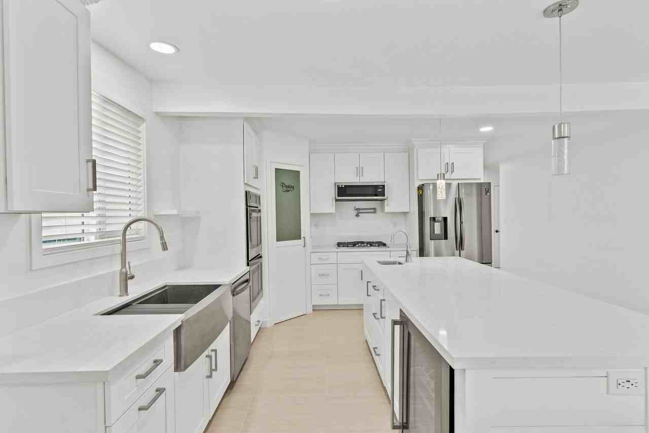 10144 Gaviota Ave #1 - Photo 7 of 50