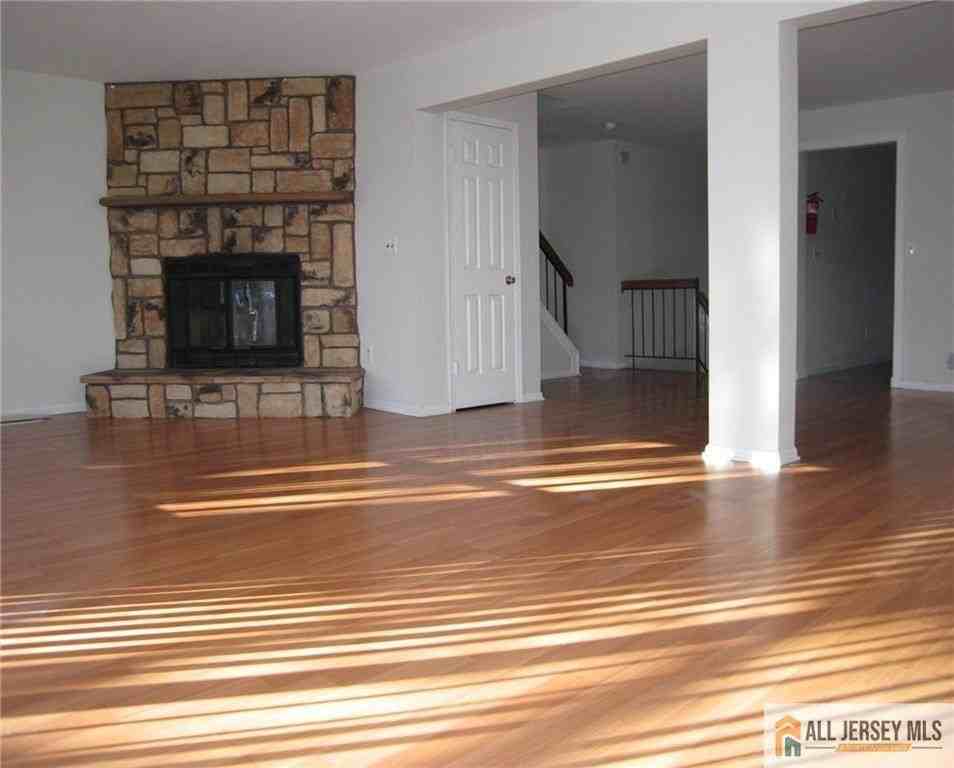 6107 N Oaks Blvd - Photo 4 of 21