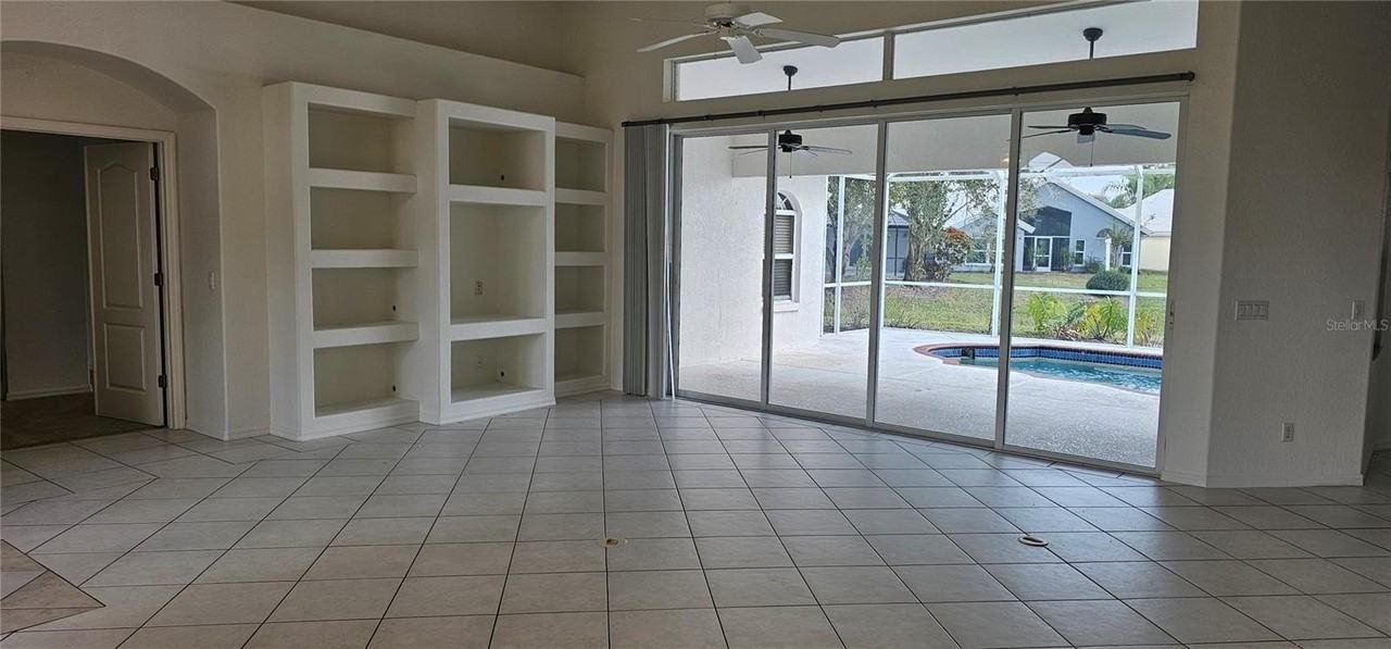 1152 Deardon Dr - Photo 6 of 24