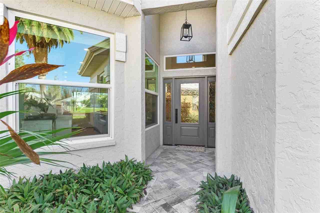 561 Fallbrook Dr - Photo 6 of 50