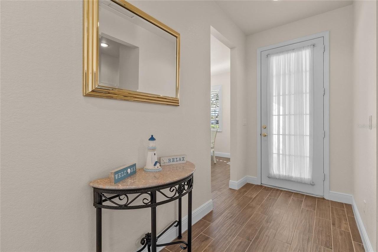 1937 Scarlett Ave - Photo 3 of 50