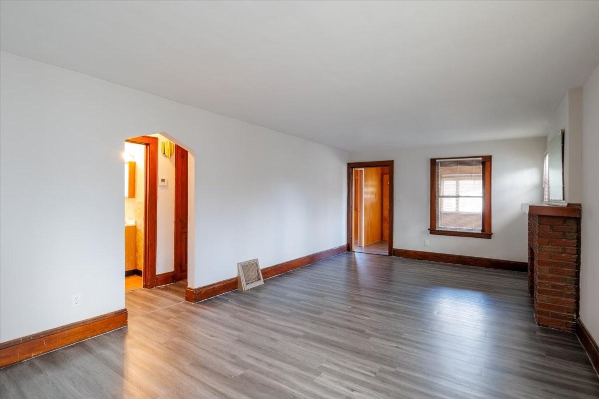 902 Cole Ave #1 - Photo 6 of 11