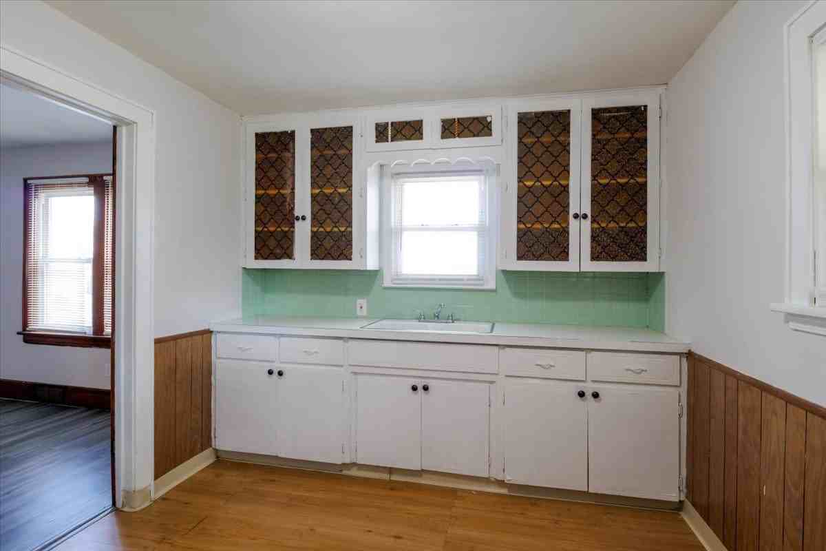 902 Cole Ave #1 - Photo 7 of 11