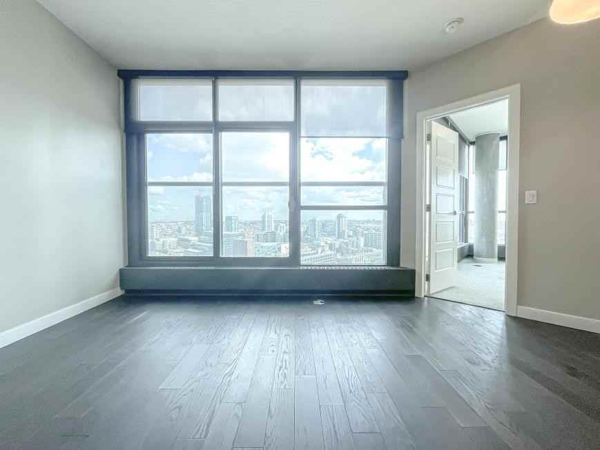 225 11 Ave Se - Photo 4 of 10