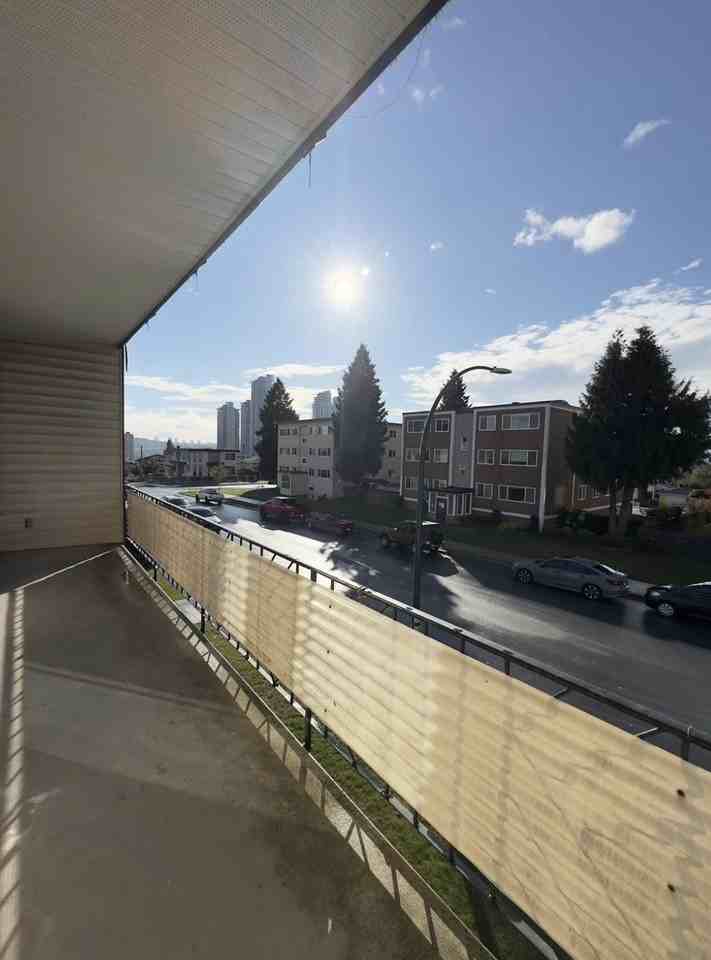 1350 Madison Ave - Photo 4 of 20