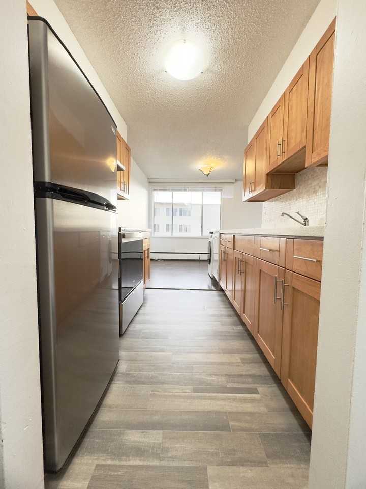 1350 Madison Ave - Photo 5 of 20