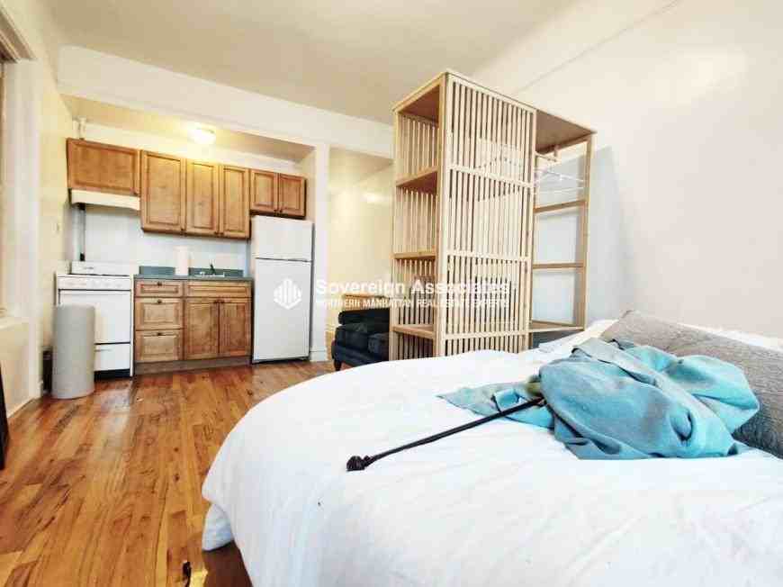 936 W End Ave - Photo 2 of 4