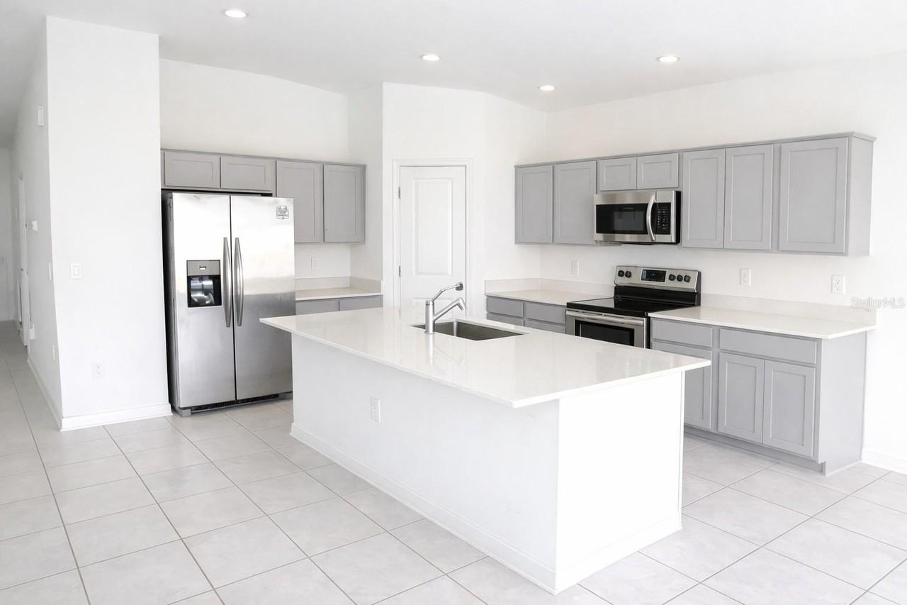 1449 Austin Ter - Photo 3 of 18