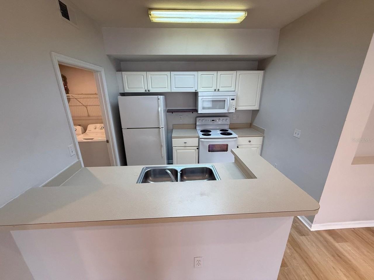 5506 Metrowest Blvd #211 - Photo 5 of 43