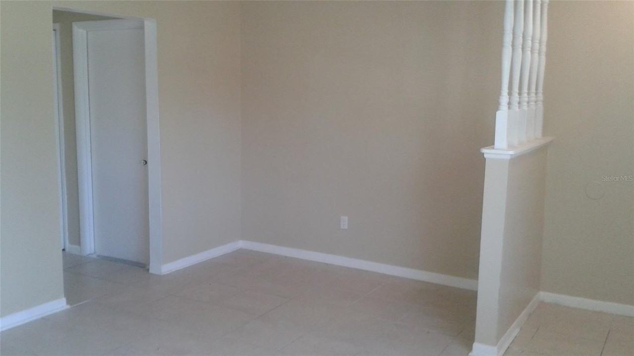 2297 Oshkosh Ct #2299 - Photo 3 of 12