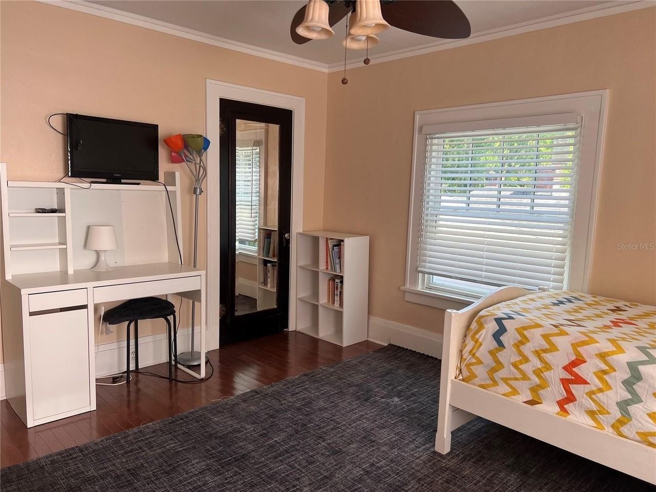 21 N Thornton Ave - Photo 6 of 18