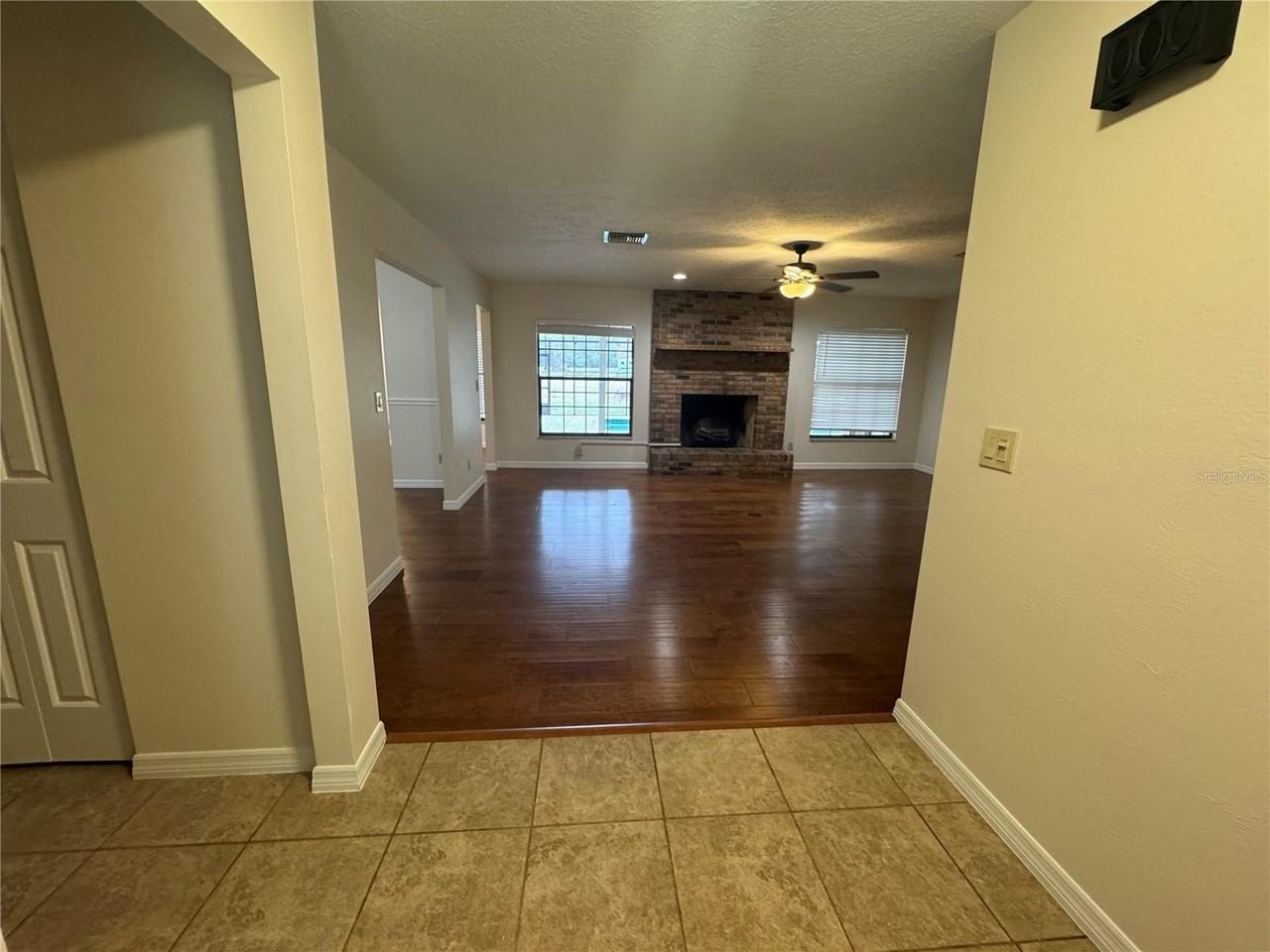 8434 Nw 2nd St - Photo 7 of 33