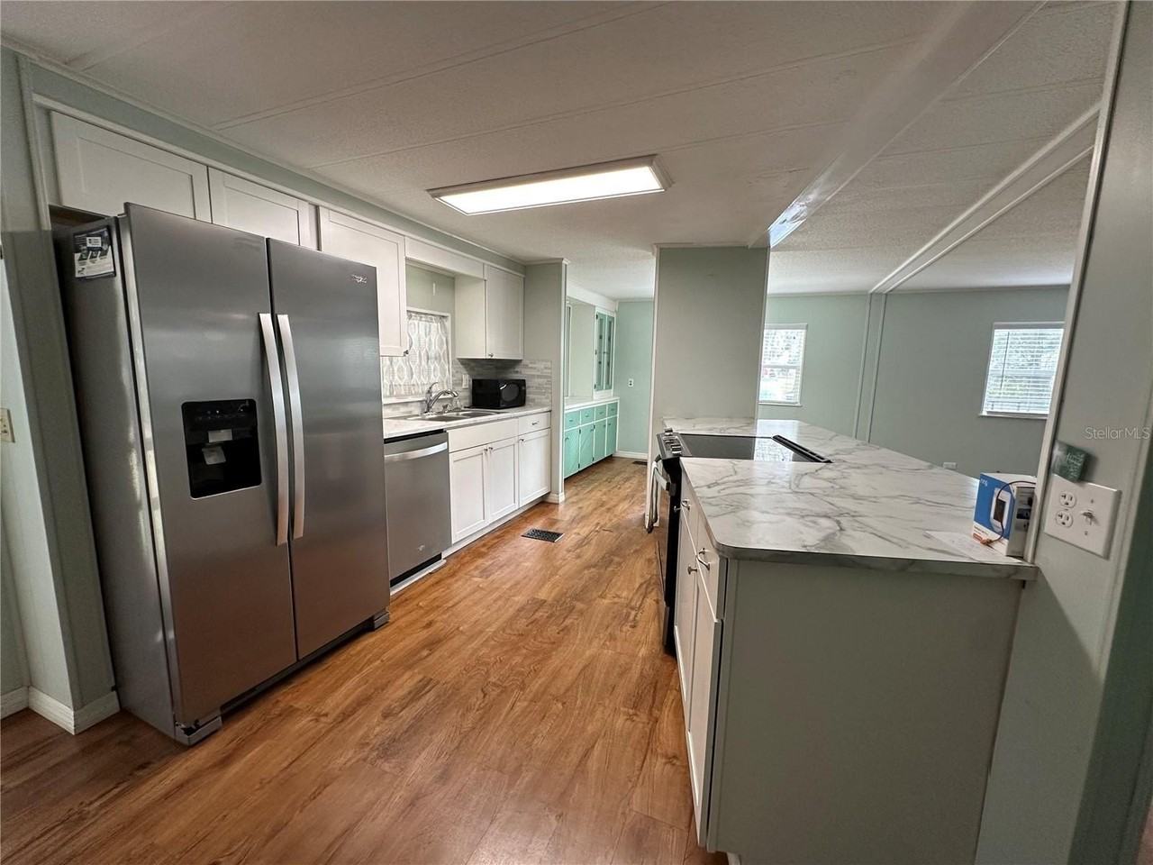 24007 River Rd - Photo 6 of 36