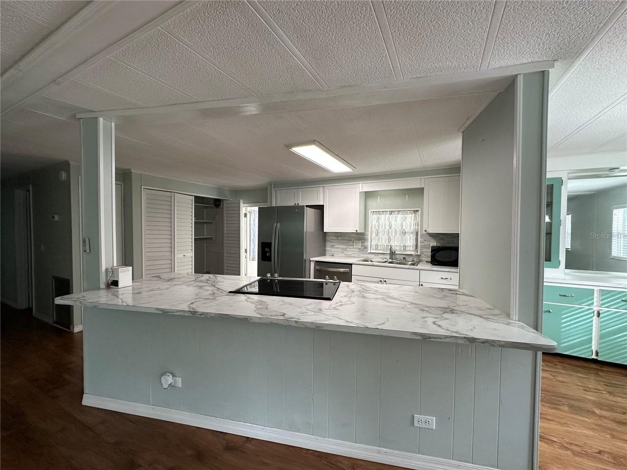 24007 River Rd - Photo 7 of 36