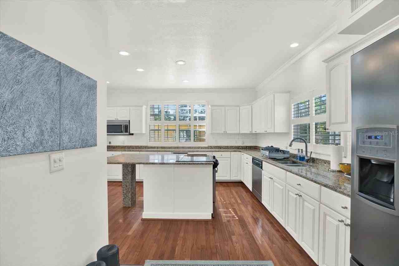 3006 W Julia St #C - Photo 7 of 37