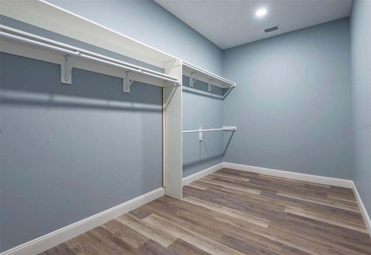 1918 N Betty Ln - Photo 7 of 22