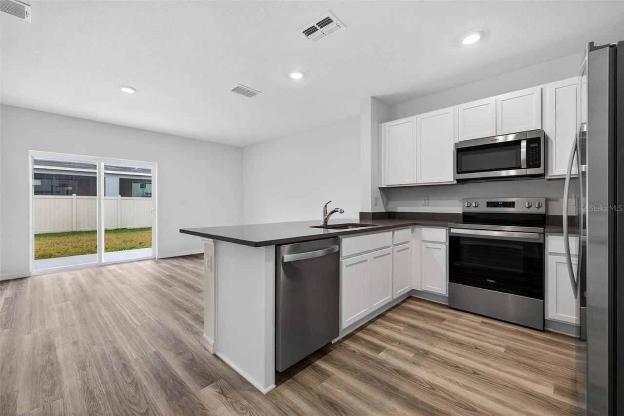 31264 Paper Birch St - Photo 3 of 32