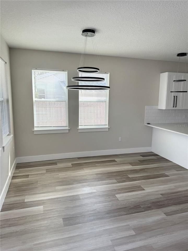 2738 16th Ave N - Photo 5 of 15