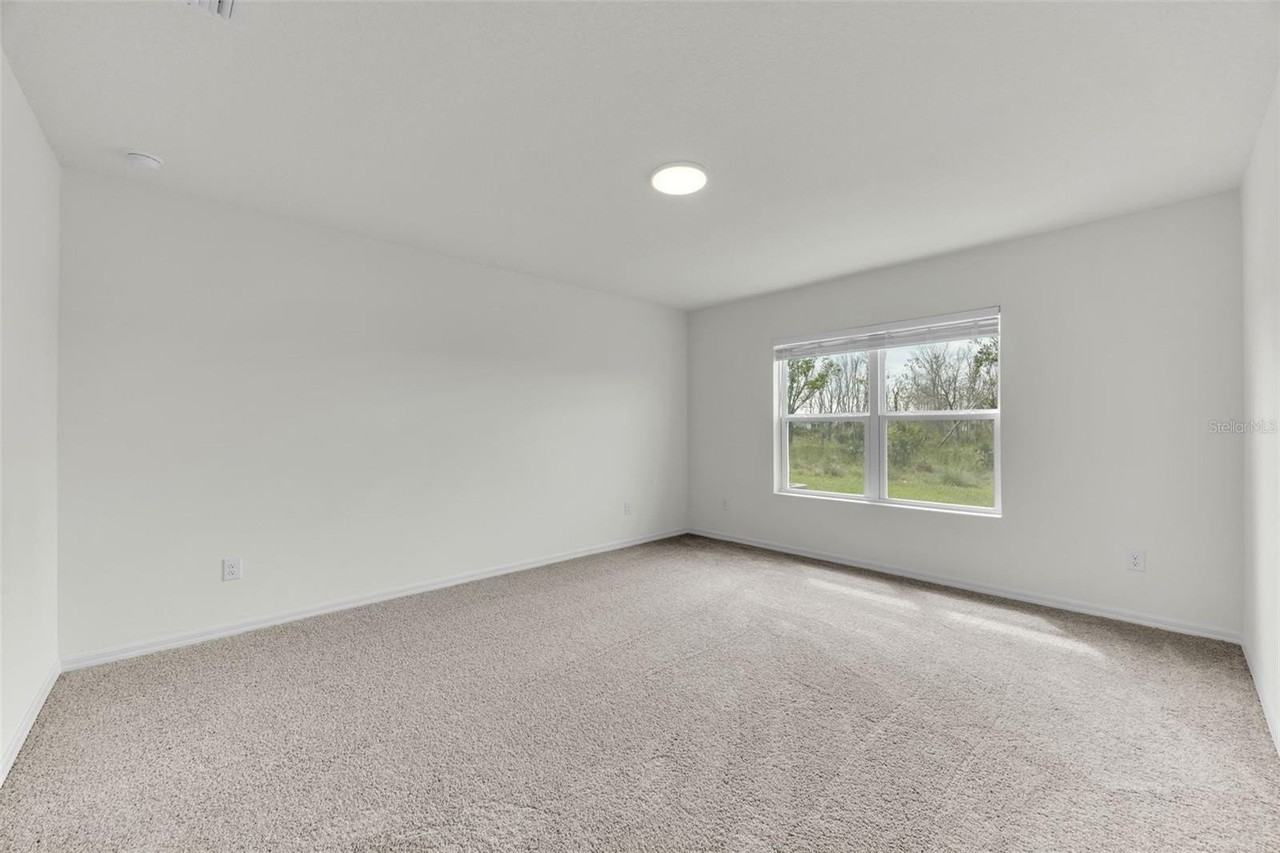 9267 Sandy Bluffs Cir - Photo 6 of 26