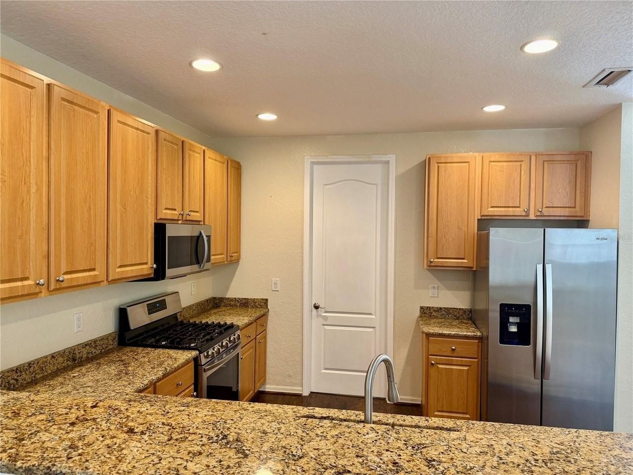 2349 Max Ct - Photo 6 of 24