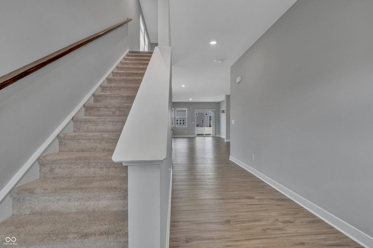 76 Fernleaf Dr - Photo 6 of 36