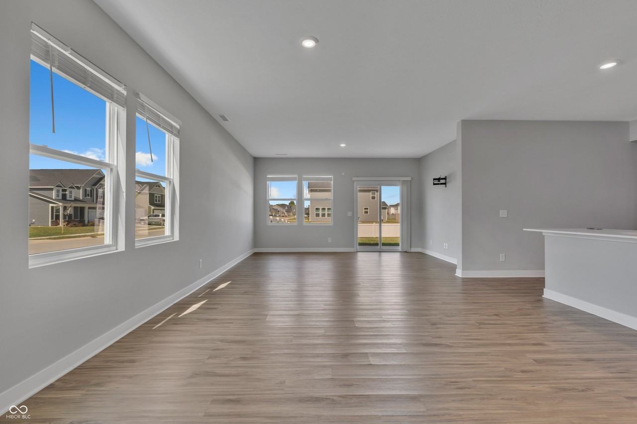 76 Fernleaf Dr - Photo 7 of 36