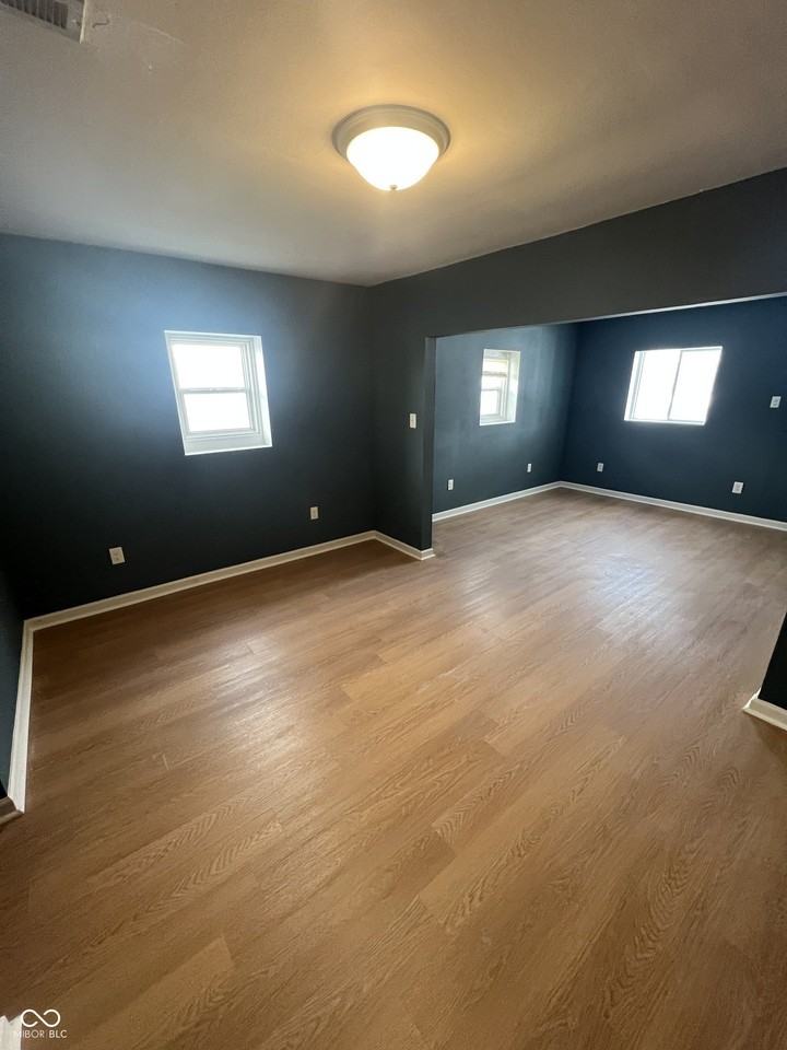 2532 N Temple Ave - Photo 6 of 13